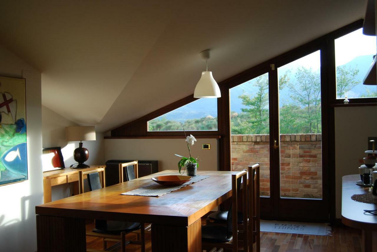 Luci Sui Monti Bed and Breakfast Sarnano Eksteriør billede